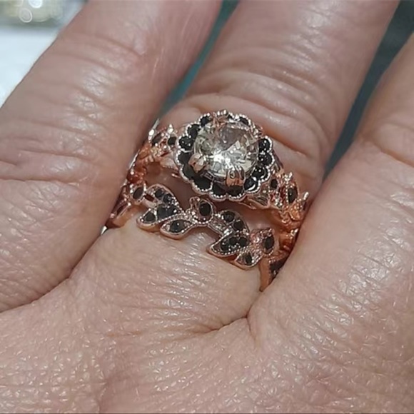 Rings set - Picture 6 of 6